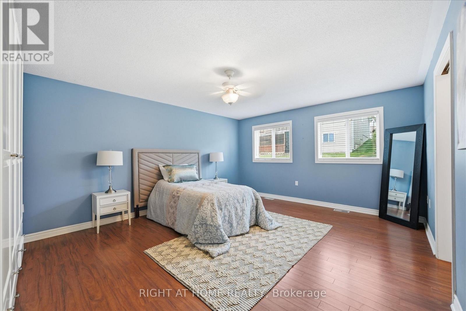 111 Gracehill Crescent, Hamilton, Ontario  L8B 1A5 - Photo 18 - X12469978