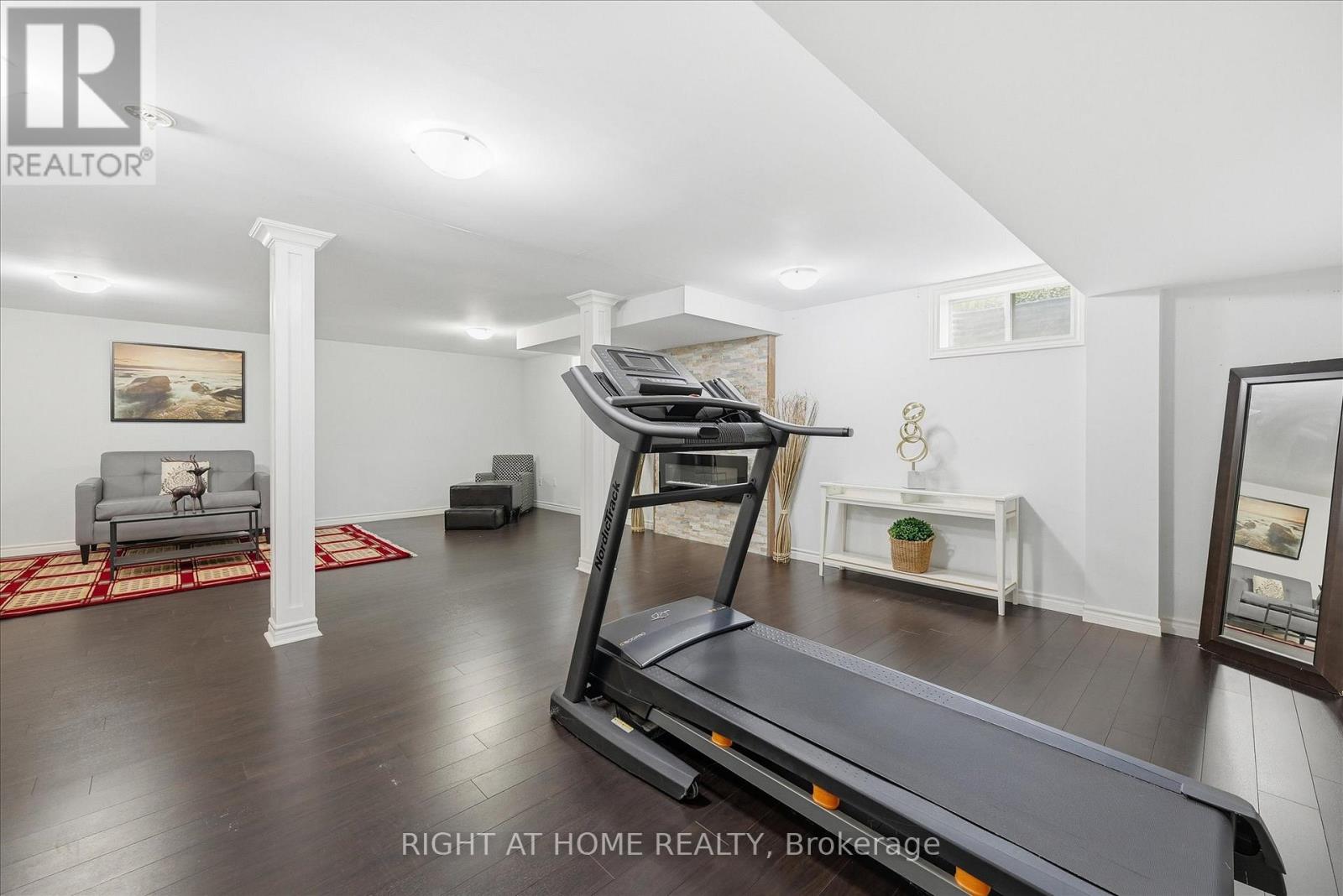 111 Gracehill Crescent, Hamilton, Ontario  L8B 1A5 - Photo 24 - X12469978