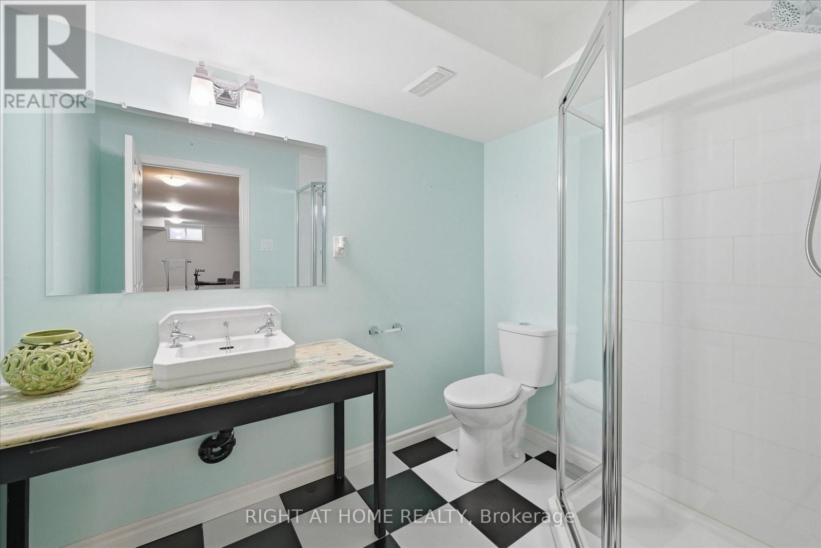 111 Gracehill Crescent, Hamilton, Ontario  L8B 1A5 - Photo 30 - X12469978
