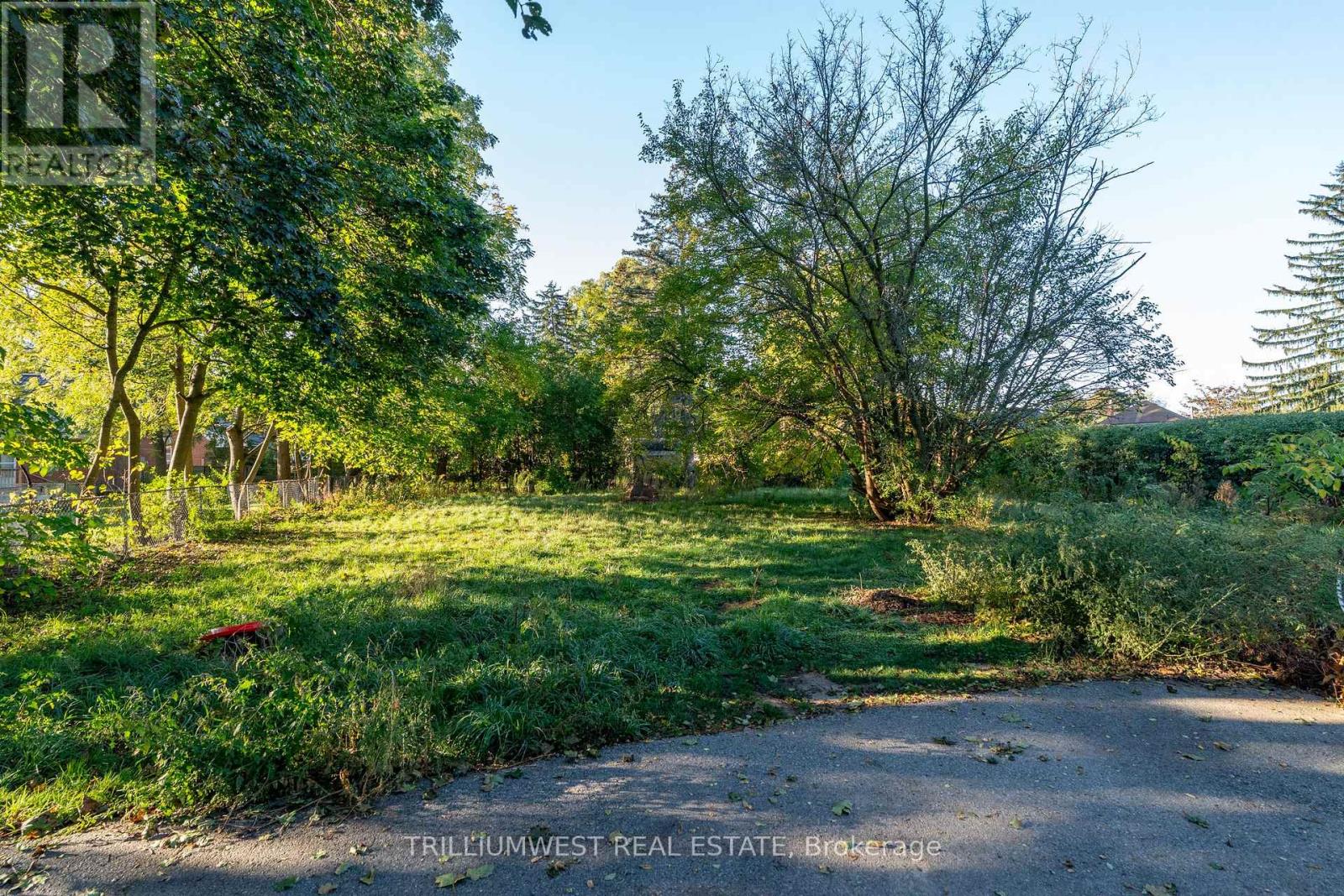 Upper - 63 Highland Road, Kitchener, Ontario  N2M 3B7 - Photo 18 - X12469984
