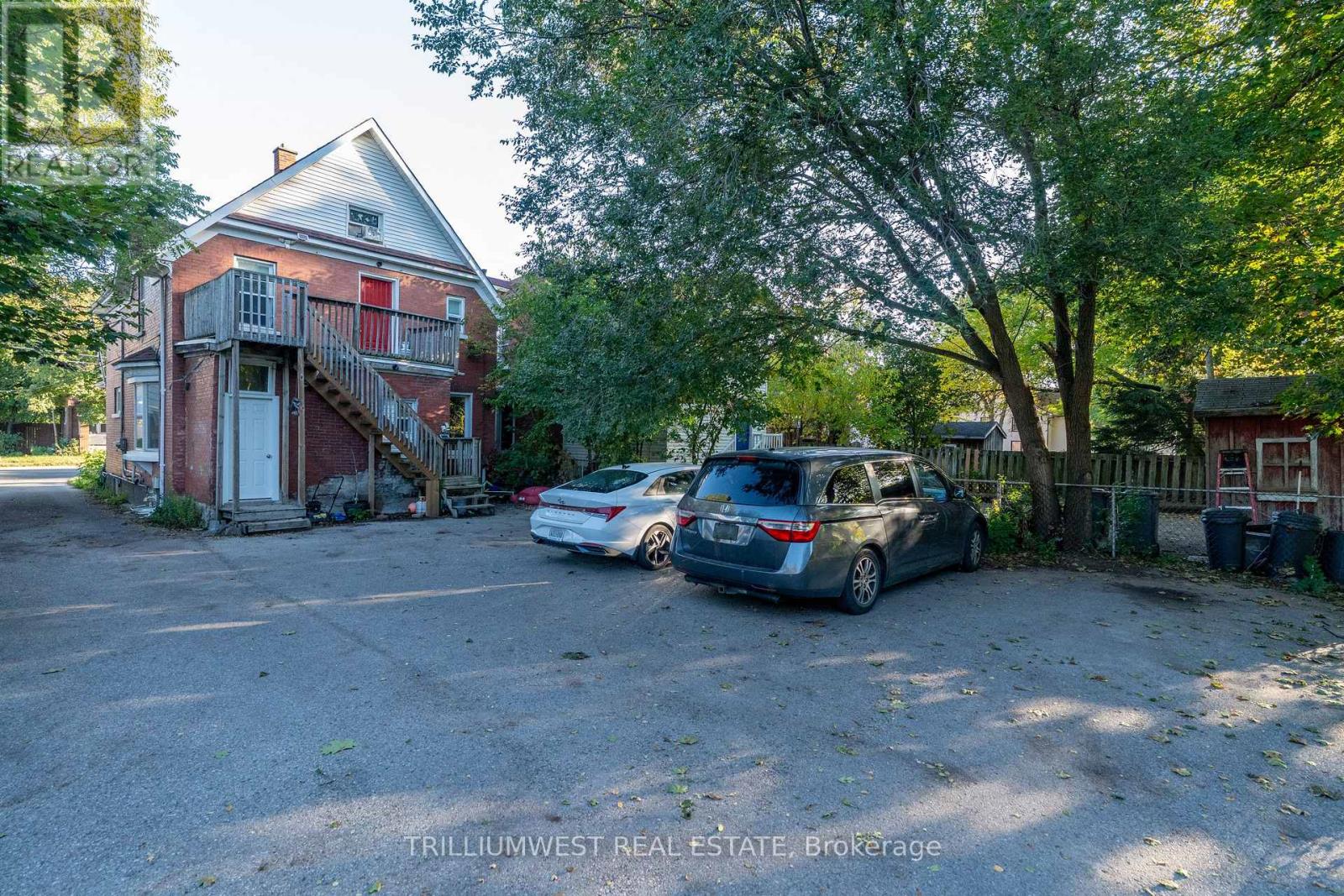 Upper - 63 Highland Road, Kitchener, Ontario  N2M 3B7 - Photo 23 - X12469984