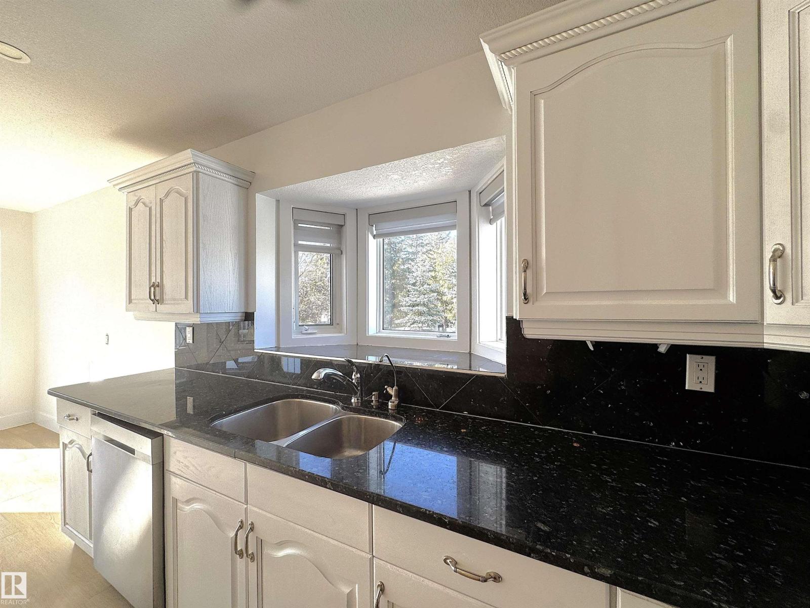 4337 21 Av Nw, Edmonton, Alberta  T6L 6L8 - Photo 13 - E4462526