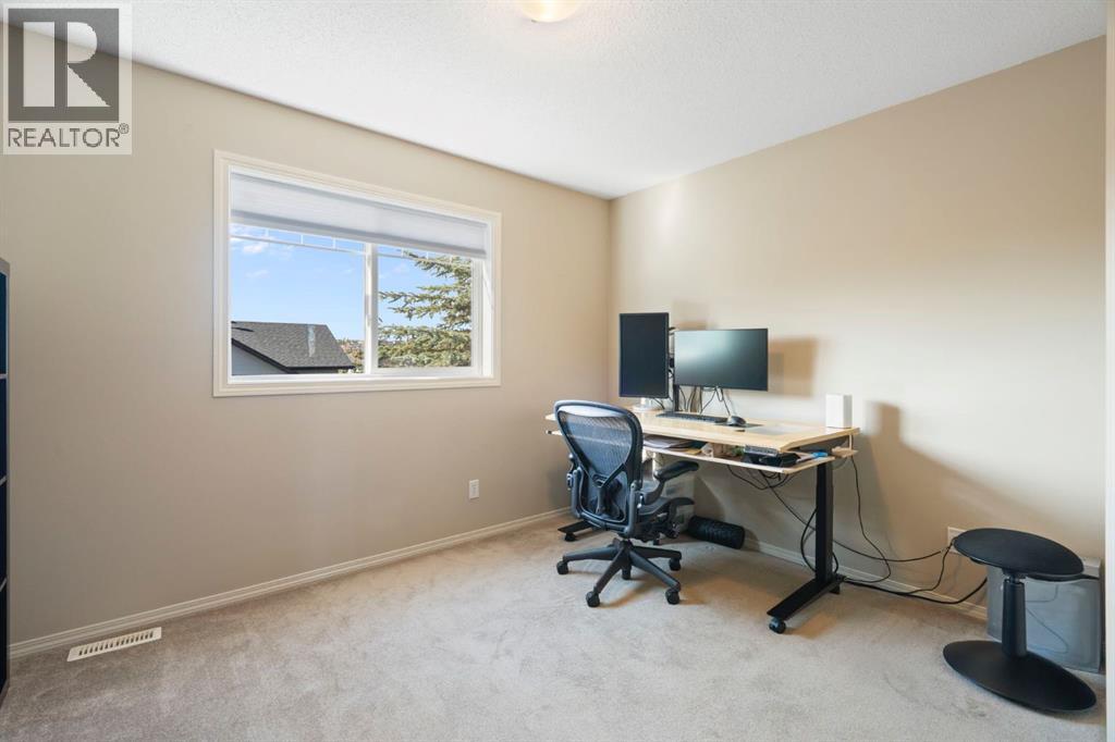 48 Panatella Villas Nw, Calgary, Alberta  T3K 0G6 - Photo 14 - A2264137