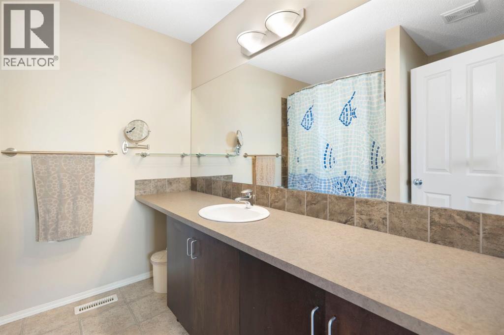 48 Panatella Villas Nw, Calgary, Alberta  T3K 0G6 - Photo 12 - A2264137