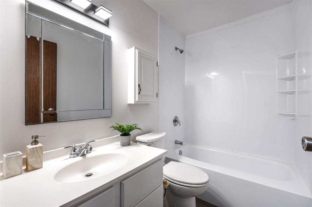 26 Strand Circle, Winnipeg, Manitoba  R2N 1N1 - Photo 12 - 202526420