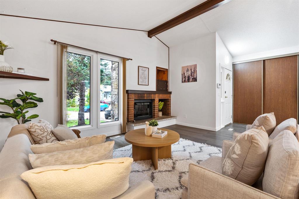 26 Strand Circle, Winnipeg, Manitoba  R2N 1N1 - Photo 2 - 202526420