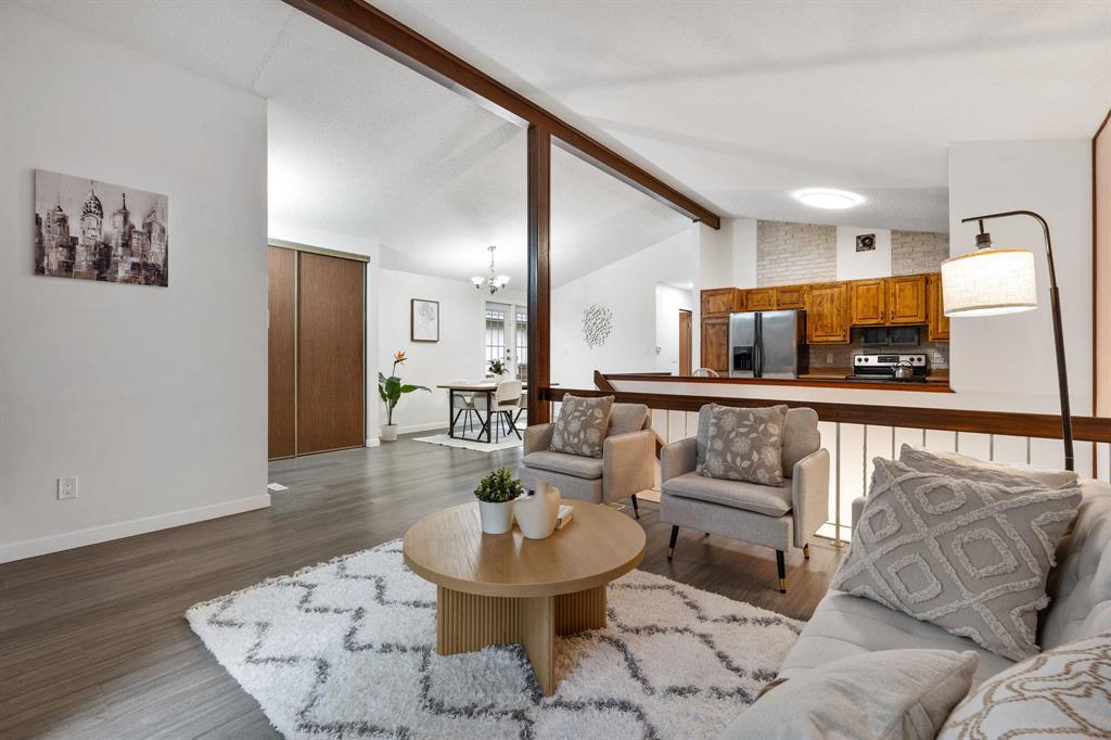 26 Strand Circle, Winnipeg, Manitoba  R2N 1N1 - Photo 4 - 202526420