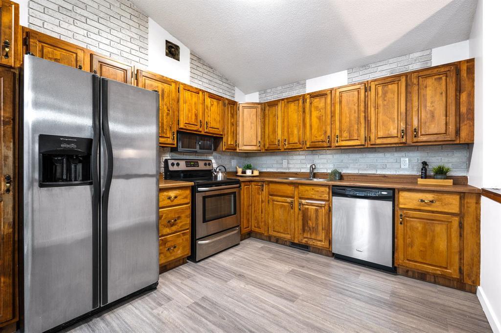 26 Strand Circle, Winnipeg, Manitoba  R2N 1N1 - Photo 7 - 202526420