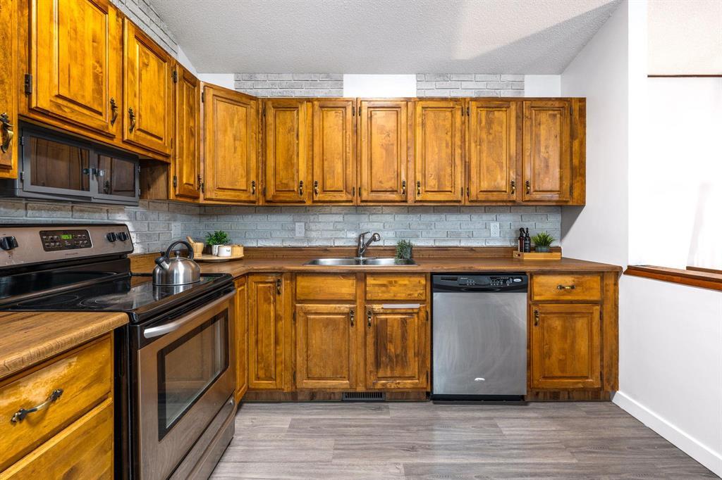 26 Strand Circle, Winnipeg, Manitoba  R2N 1N1 - Photo 9 - 202526420