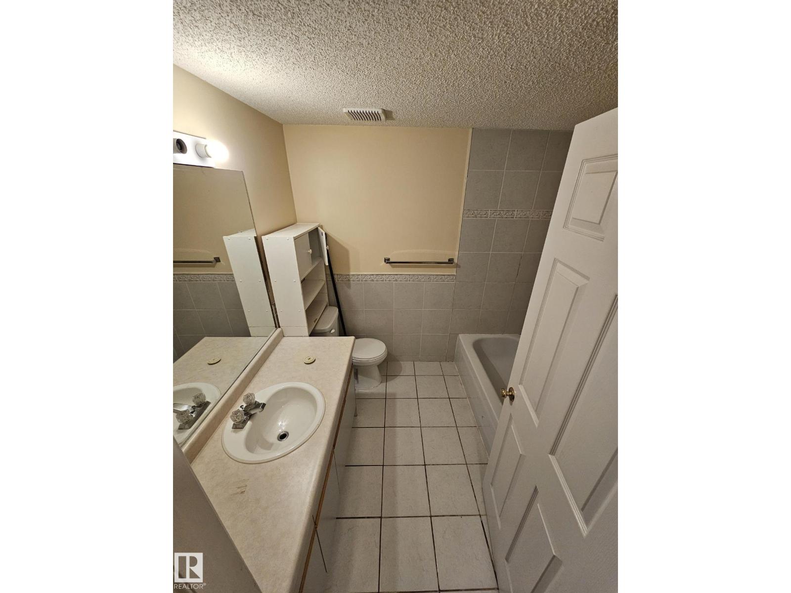 Unknown Address, ,     - Photo 23 - E4462676