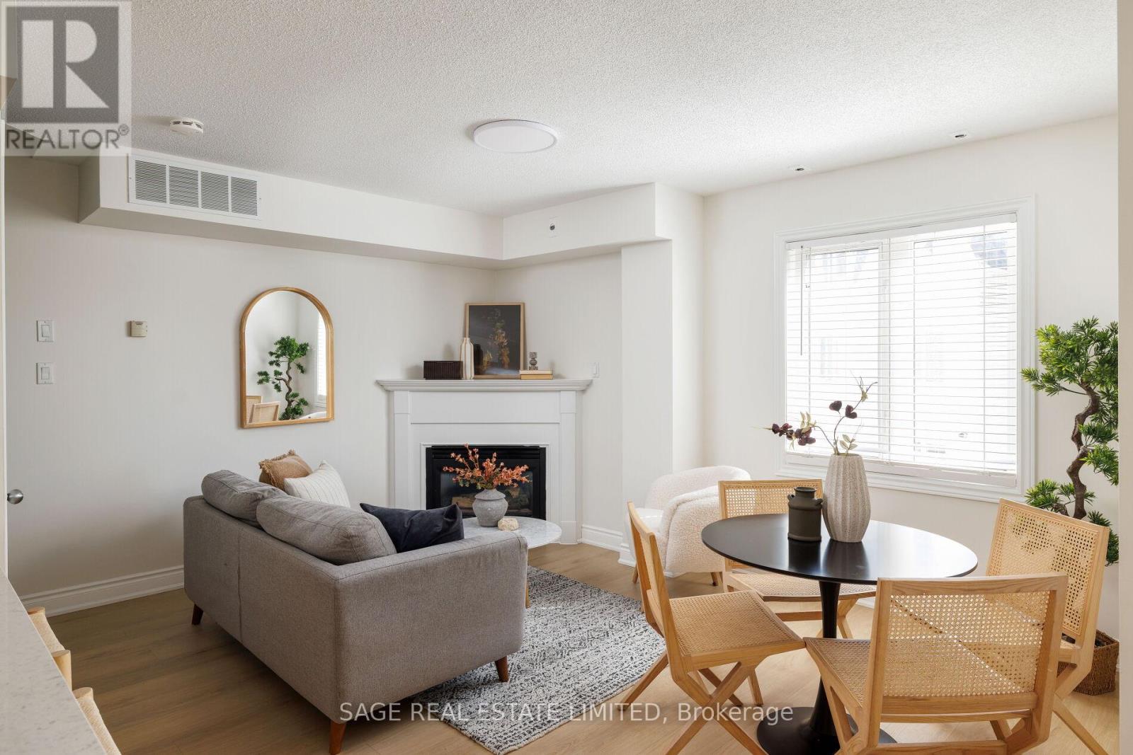 811 - 12 Sudbury Street, Toronto, Ontario  M6J 3W7 - Photo 8 - C12469997