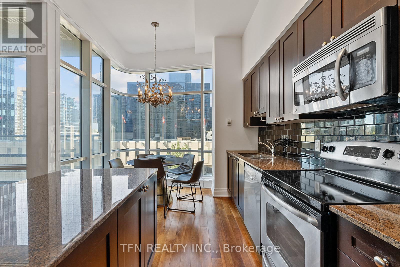 L7 - 2191 Yonge Street, Toronto, Ontario  M4S 3H8 - Photo 14 - C12470010