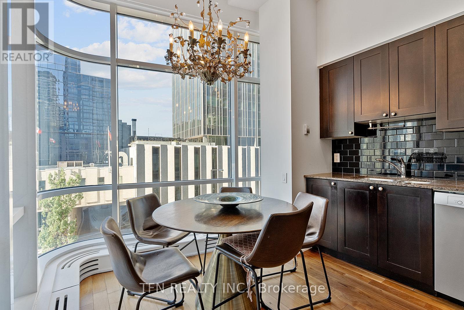 L7 - 2191 Yonge Street, Toronto, Ontario  M4S 3H8 - Photo 17 - C12470010