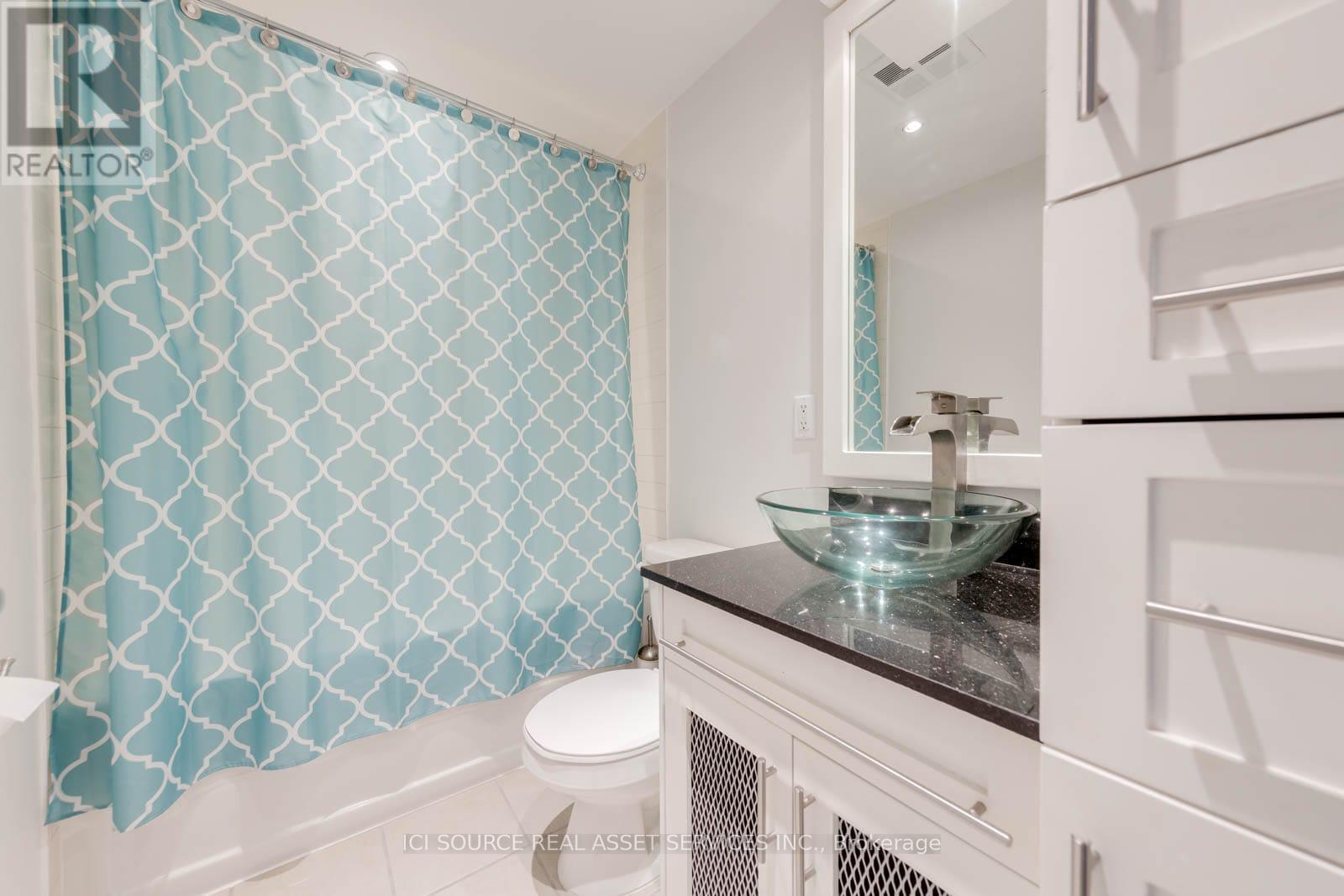 2209 - 5 Mariner Terrace, Toronto, Ontario  M5V 3V6 - Photo 11 - C12470026