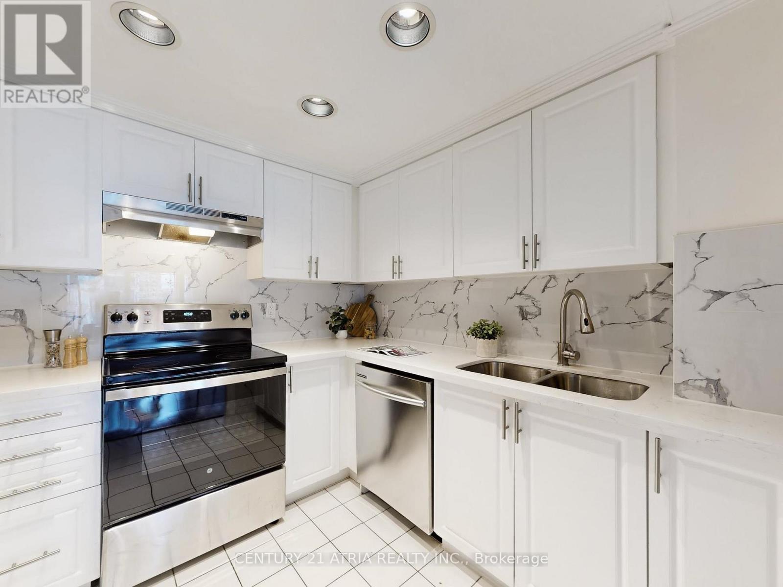 Sph108 - 28 Hollywood Avenue, Toronto, Ontario  M2N 6S4 - Photo 22 - C12470031