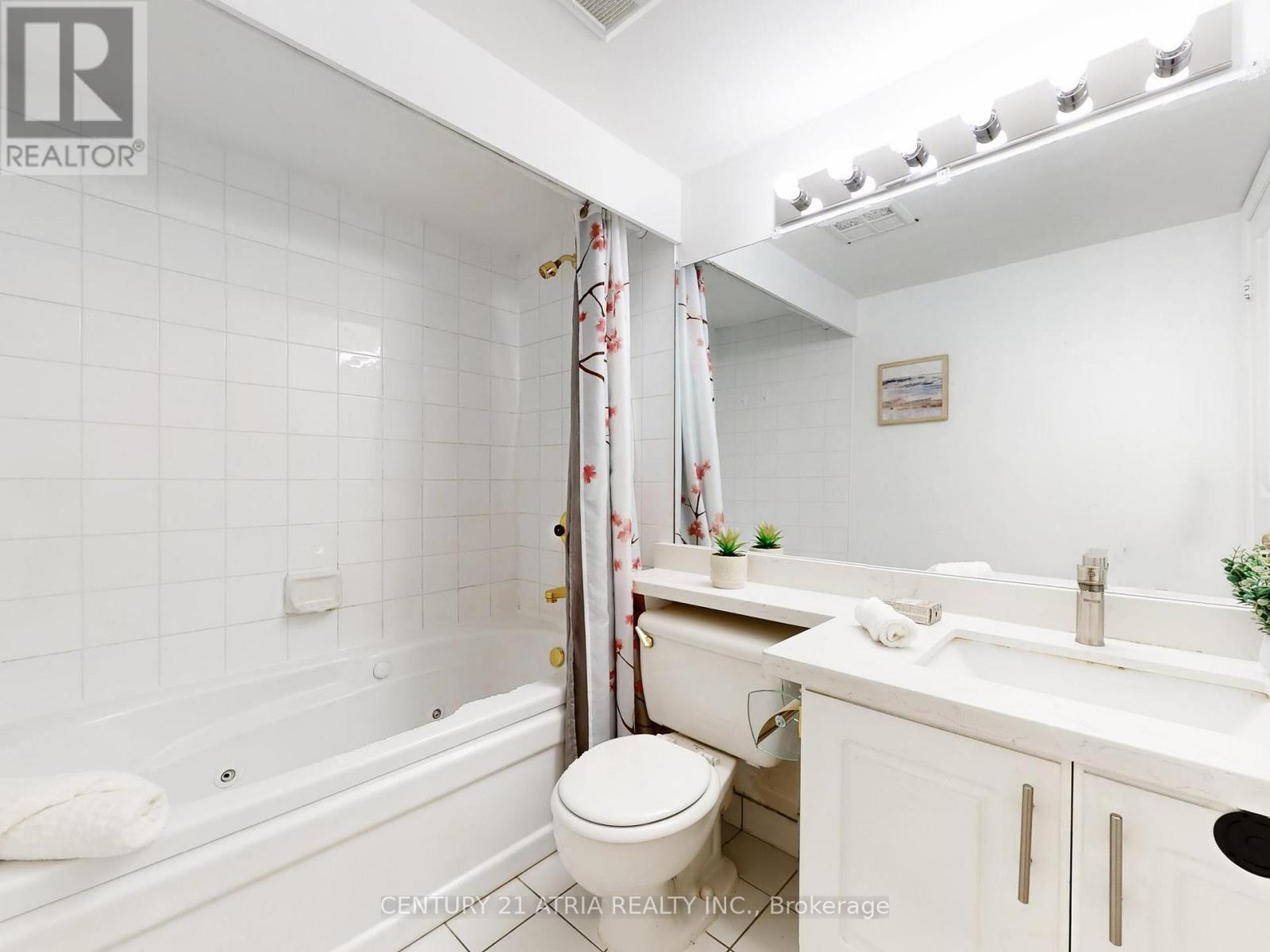 Sph108 - 28 Hollywood Avenue, Toronto, Ontario  M2N 6S4 - Photo 32 - C12470031