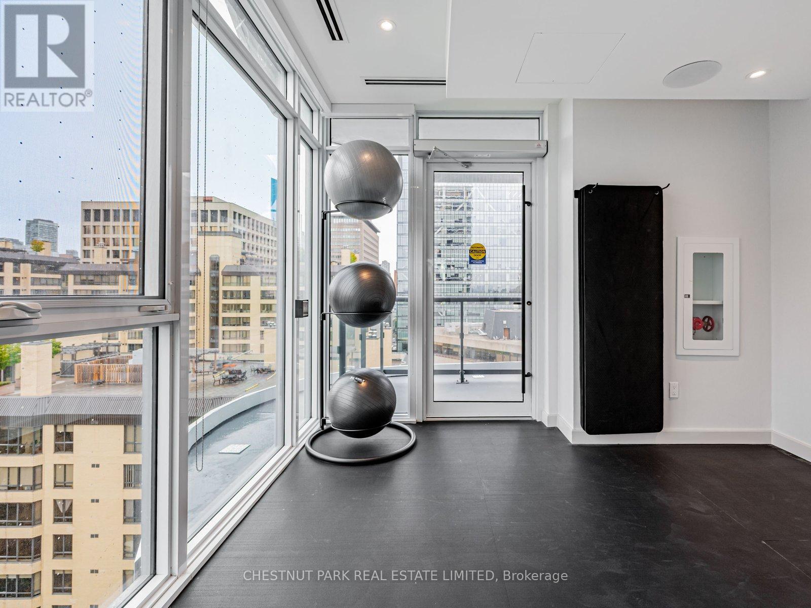 503 - 280 Dundas Street W, Toronto, Ontario  M5T 0E3 - Photo 17 - C12470033