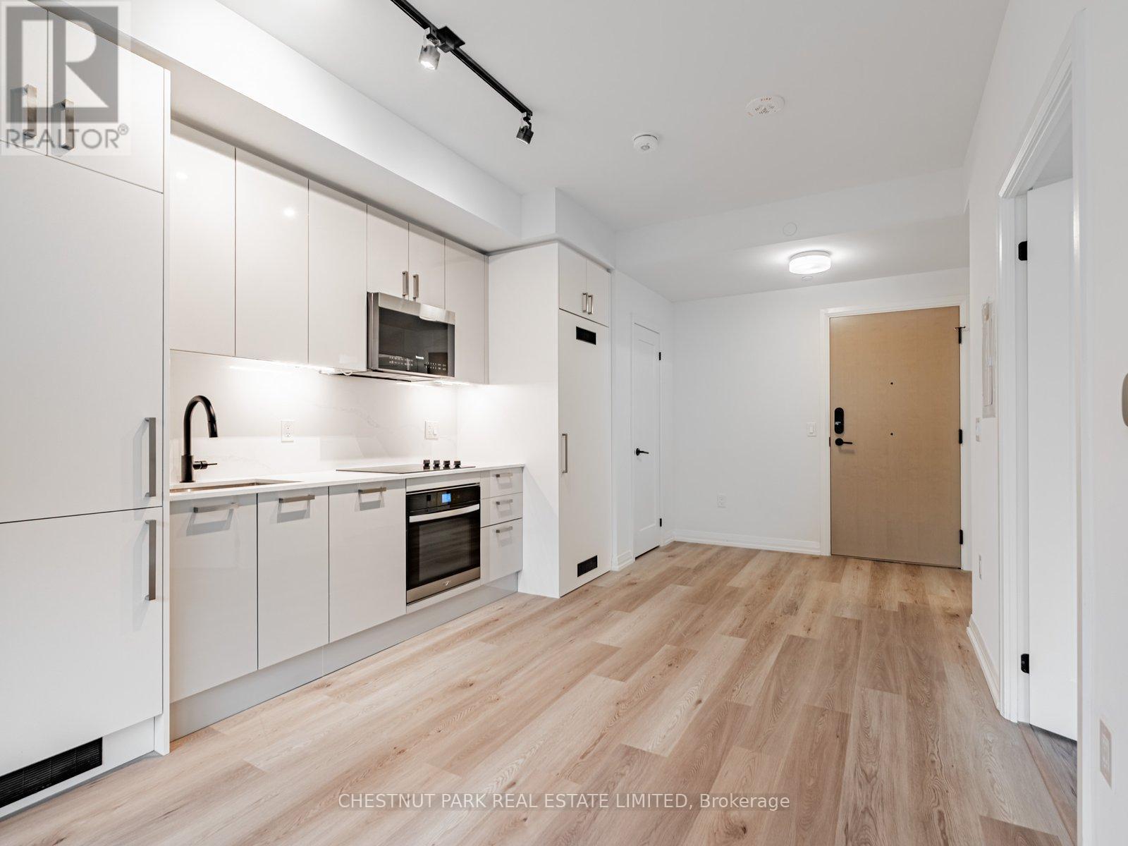 503 - 280 Dundas Street W, Toronto, Ontario  M5T 0E3 - Photo 2 - C12470033