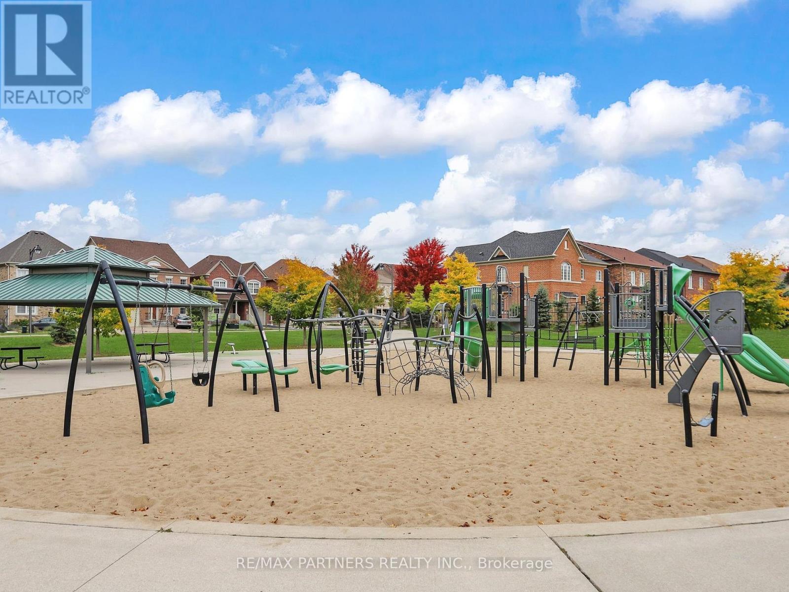 29 Robert Osprey Drive, Markham, Ontario  L6C 0K9 - Photo 2 - N12469538