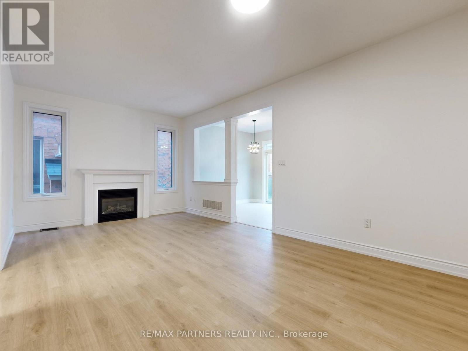 29 Robert Osprey Drive, Markham, Ontario  L6C 0K9 - Photo 5 - N12469538