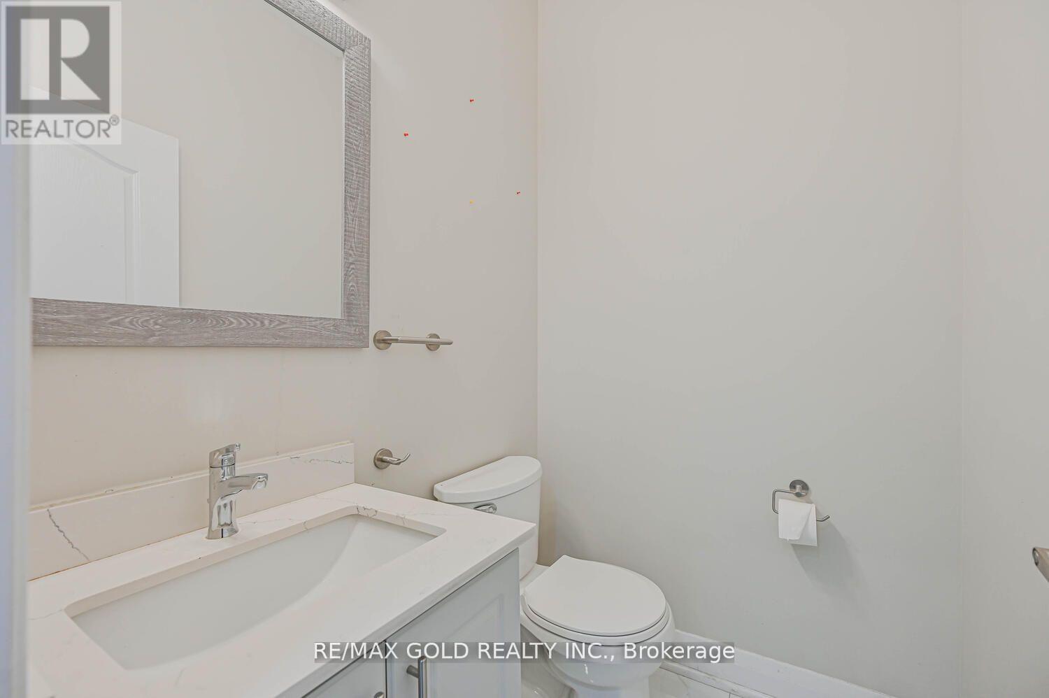 3 Freshspring Drive, Brampton, Ontario  L6R 3H6 - Photo 17 - W12466942