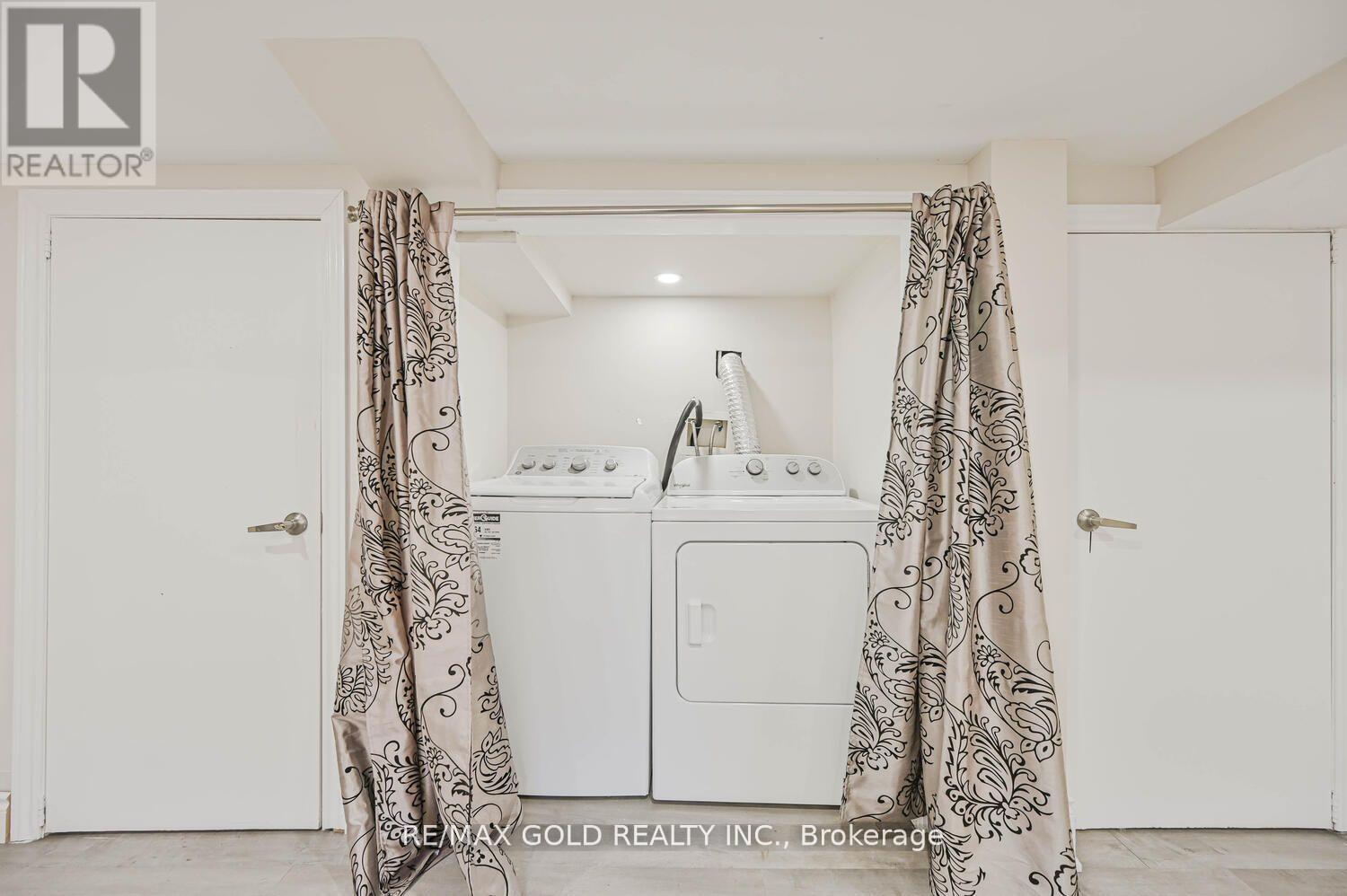 3 Freshspring Drive, Brampton, Ontario  L6R 3H6 - Photo 30 - W12466942
