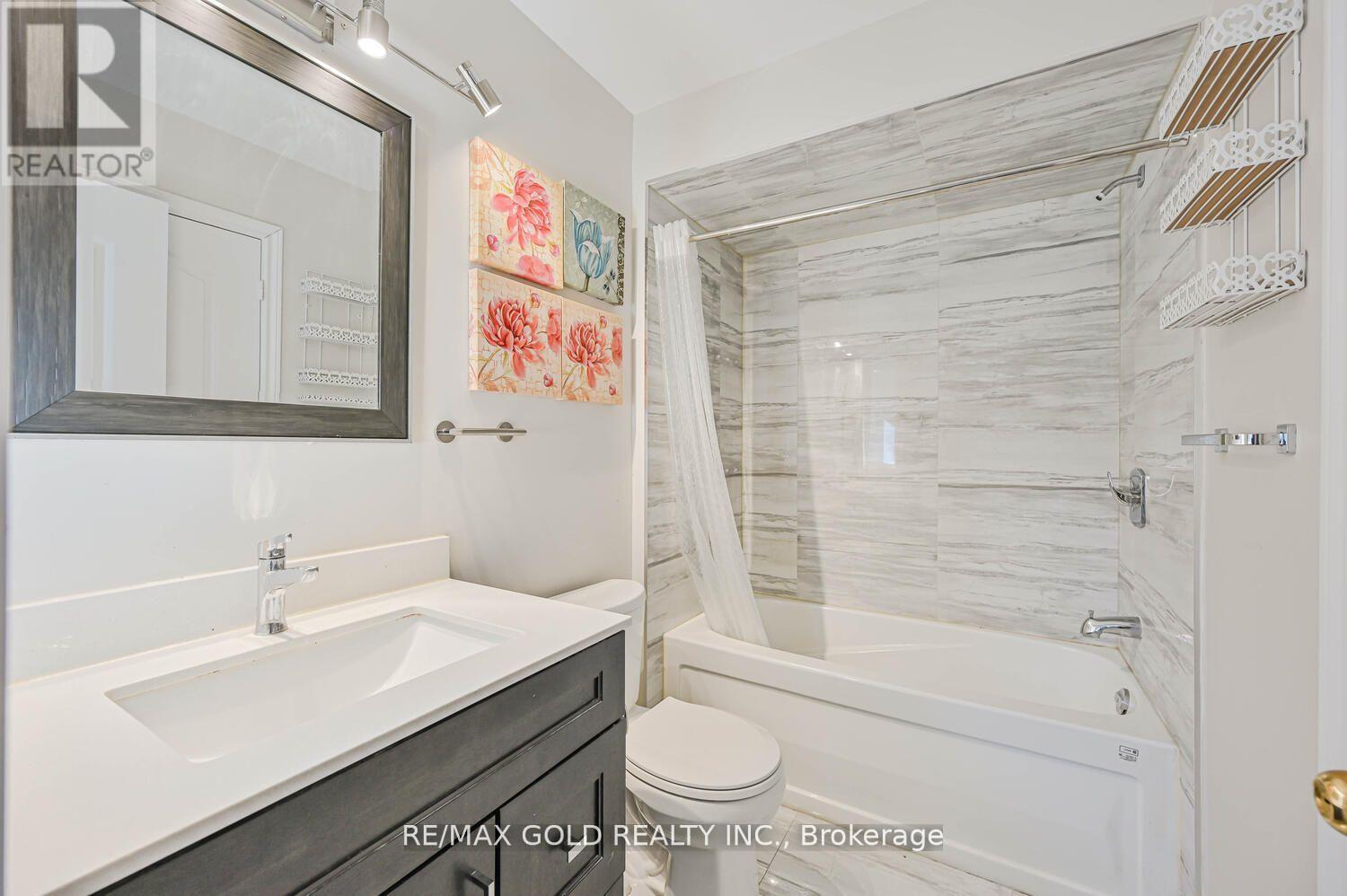 3 Freshspring Drive, Brampton, Ontario  L6R 3H6 - Photo 26 - W12466942
