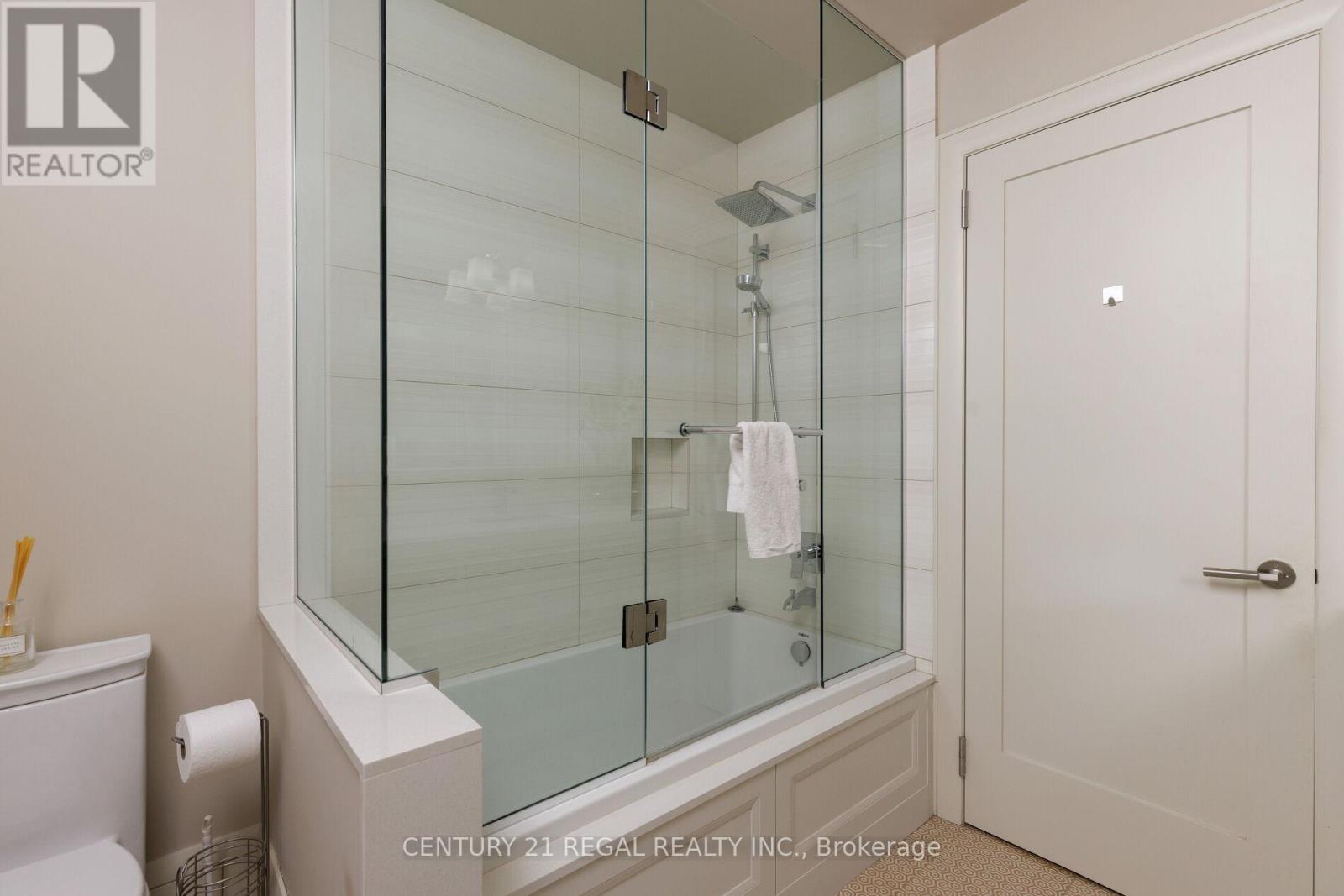2442 Meadowood Crescent, Oakville, Ontario  L6L 1V6 - Photo 30 - W12469948