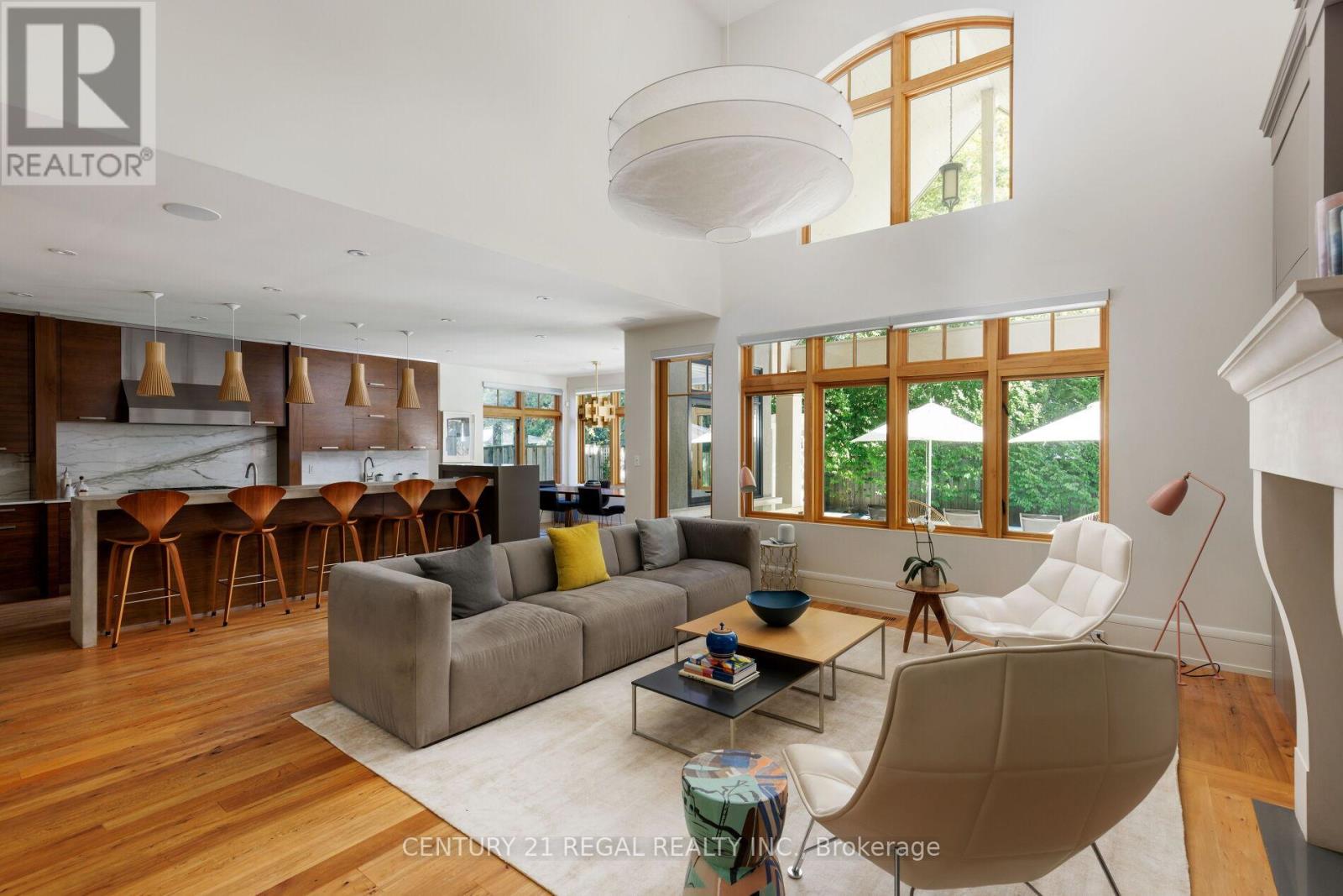 2442 Meadowood Crescent, Oakville, Ontario  L6L 1V6 - Photo 7 - W12469948