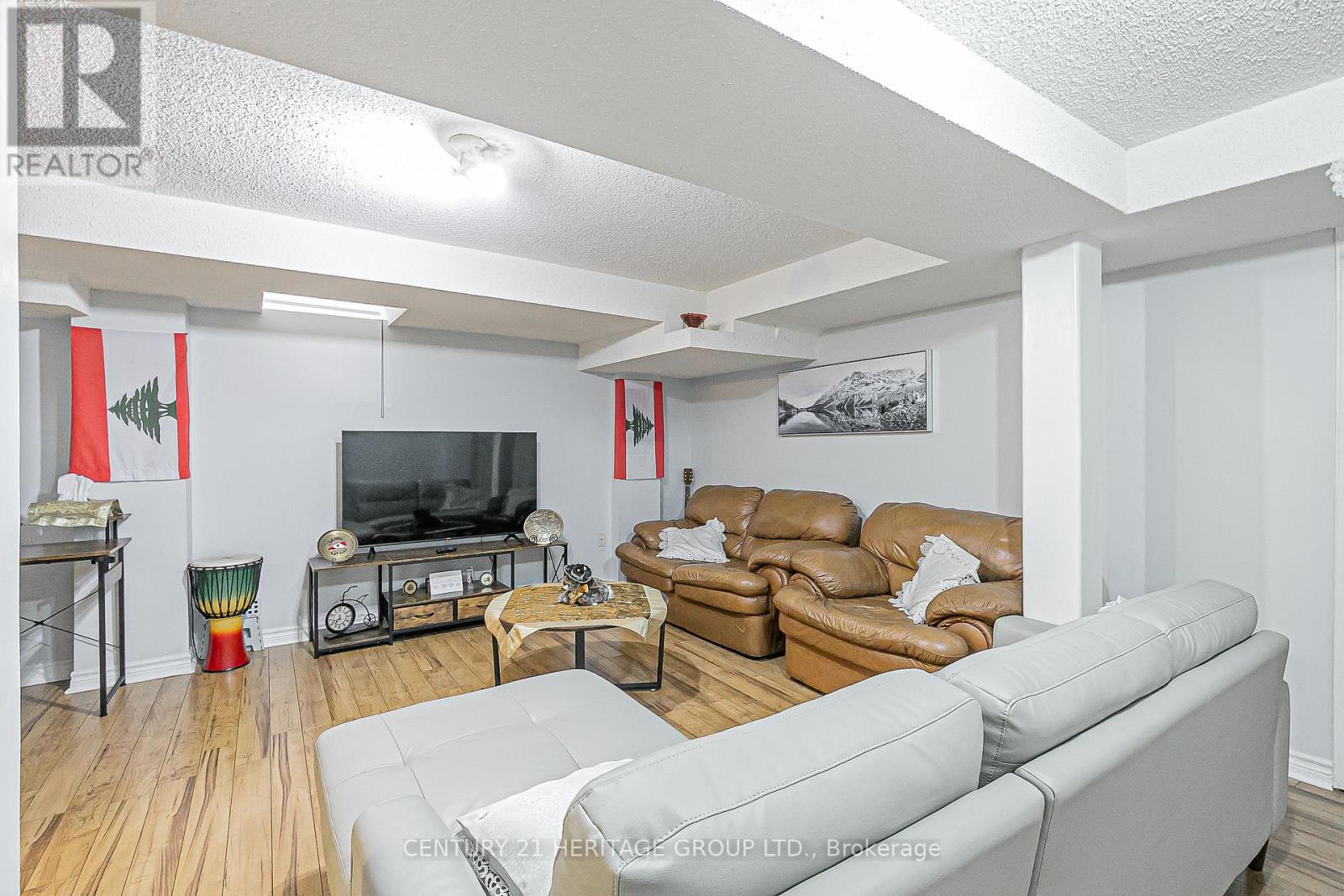 549 Pelletier Court, Newmarket, Ontario  L3X 2N7 - Photo 37 - N12470008