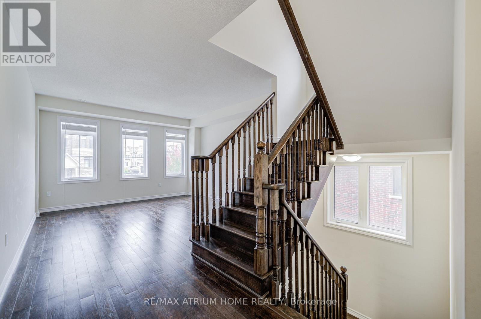 41 George Peach Avenue, Markham, Ontario  L6C 0Z1 - Photo 8 - N12470015
