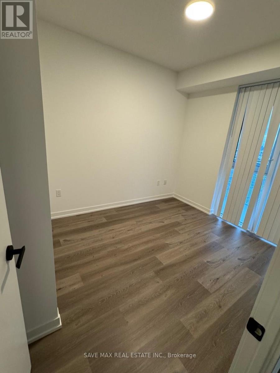 2215 - 28 Interchange Way, Vaughan, Ontario  L4K 0P8 - Photo 10 - N12470029