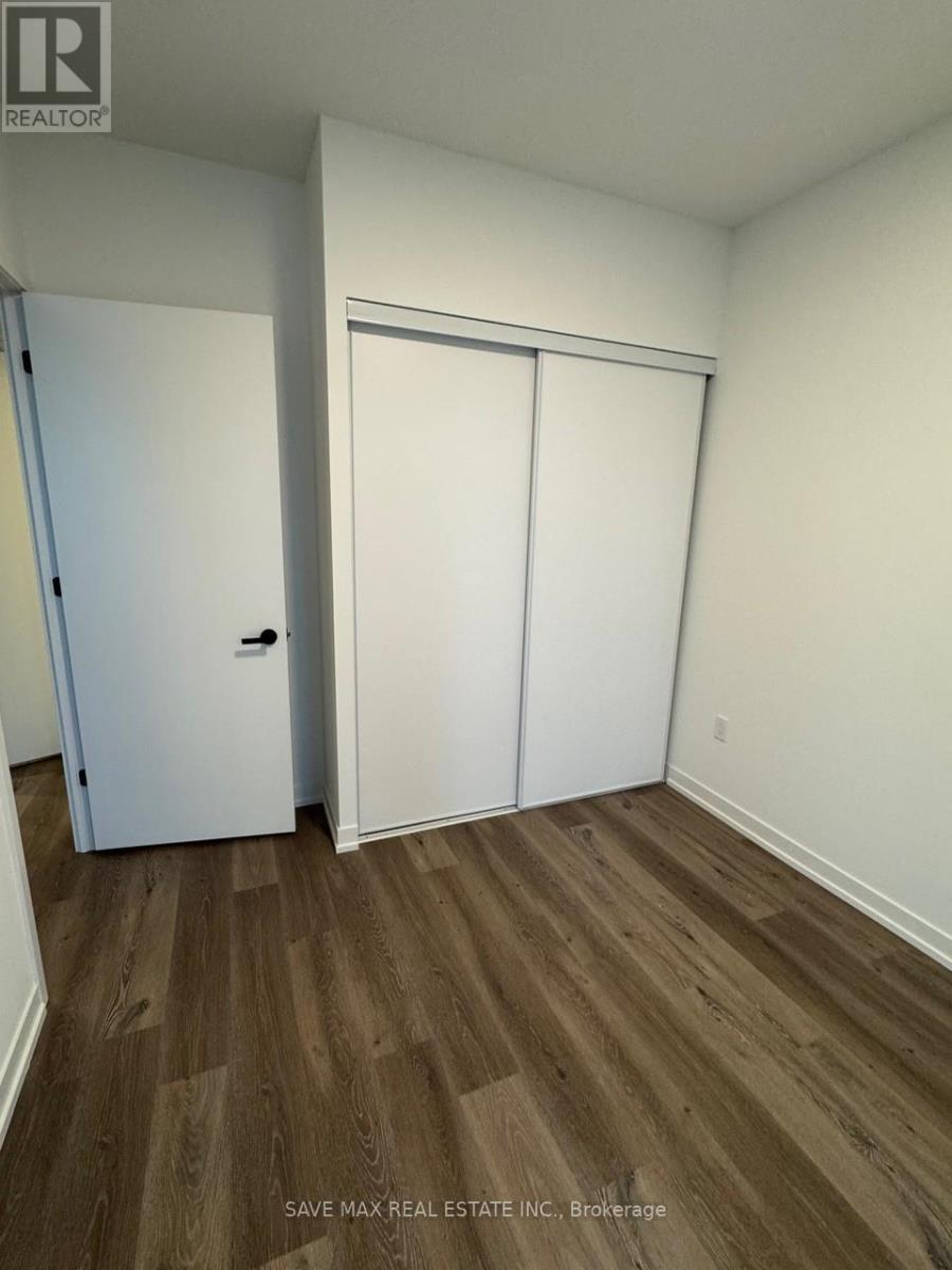 2215 - 28 Interchange Way, Vaughan, Ontario  L4K 0P8 - Photo 17 - N12470029