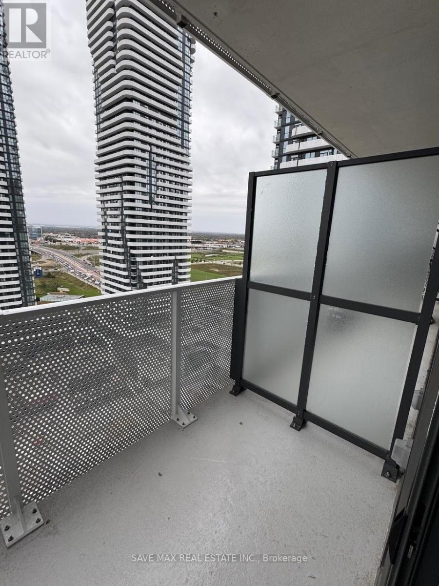 2215 - 28 Interchange Way, Vaughan, Ontario  L4K 0P8 - Photo 19 - N12470029