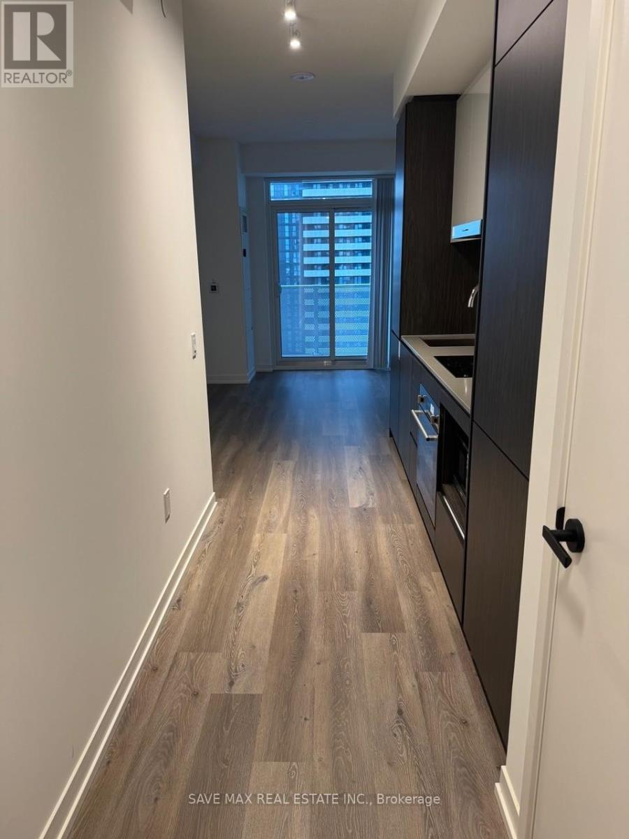 2215 - 28 Interchange Way, Vaughan, Ontario  L4K 0P8 - Photo 6 - N12470029