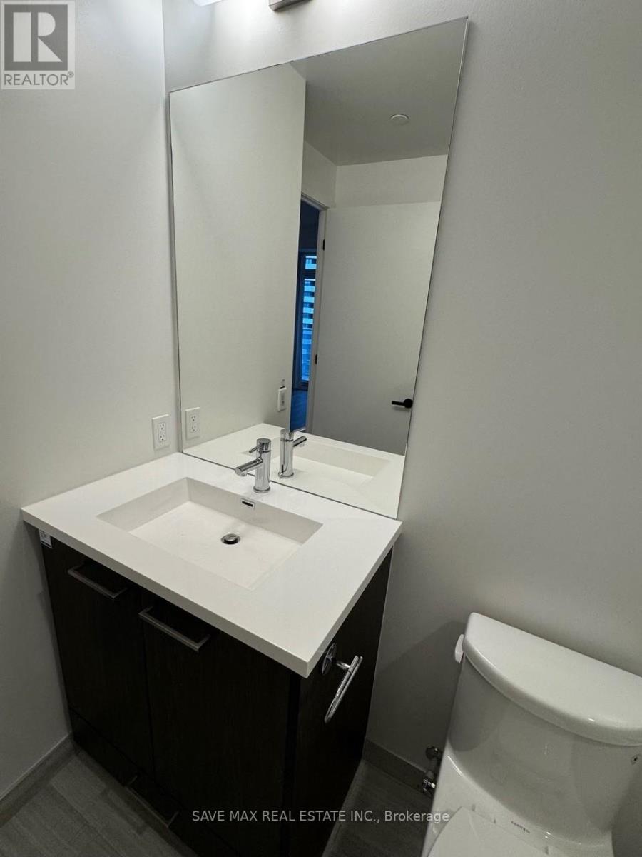2215 - 28 Interchange Way, Vaughan, Ontario  L4K 0P8 - Photo 9 - N12470029