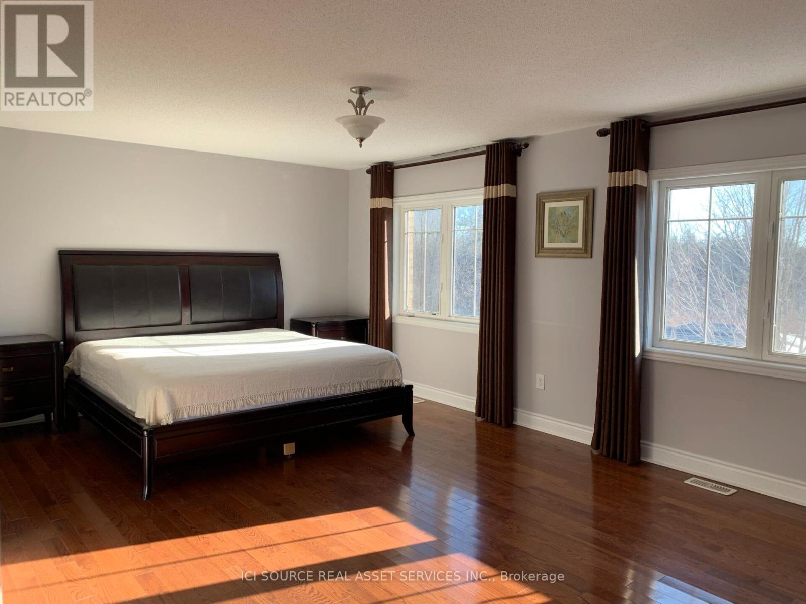 228 Vanda Drive, Vaughan, Ontario  L6A 4E5 - Photo 2 - N12470039