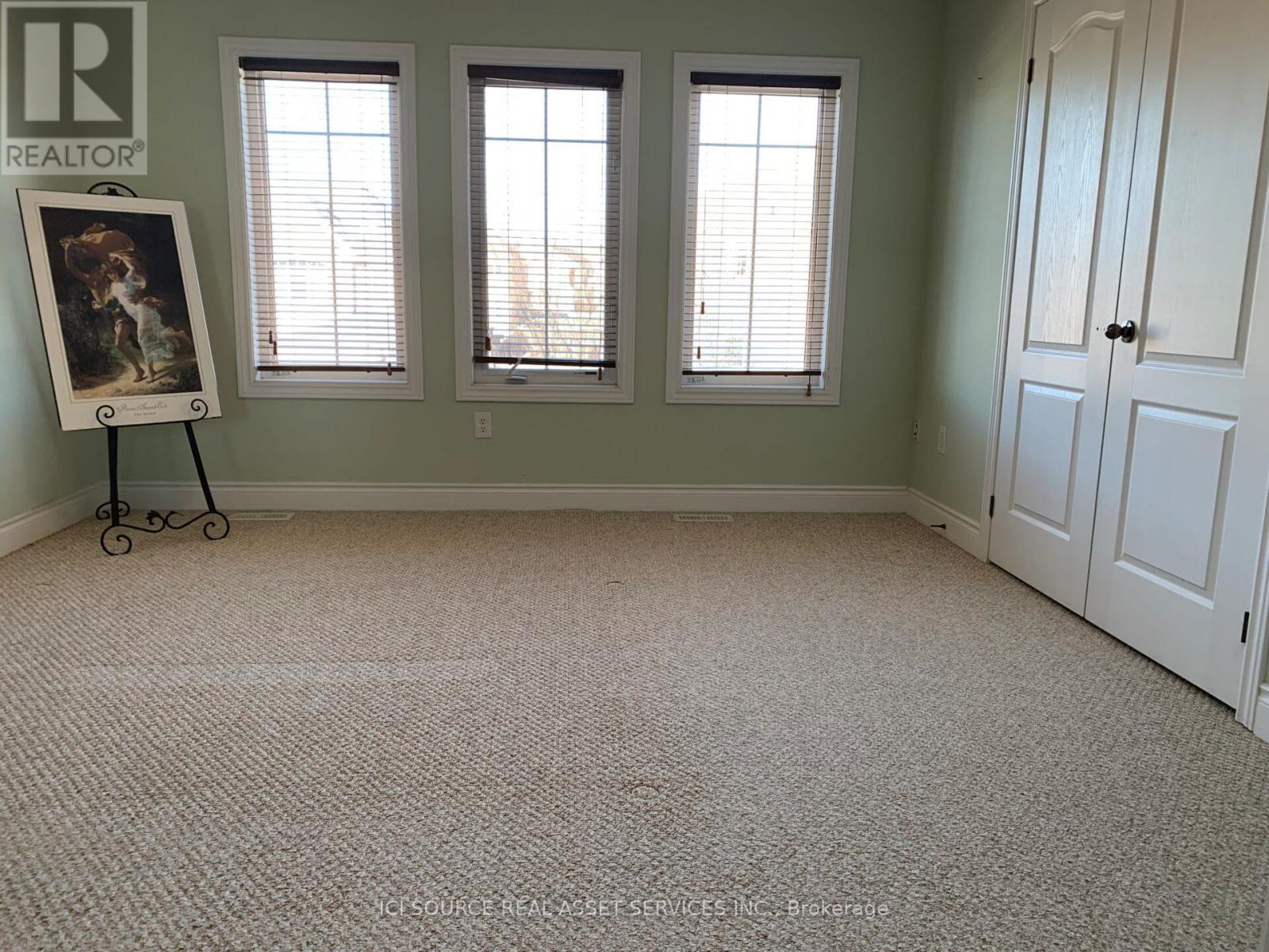 228 Vanda Drive, Vaughan, Ontario  L6A 4E5 - Photo 4 - N12470039