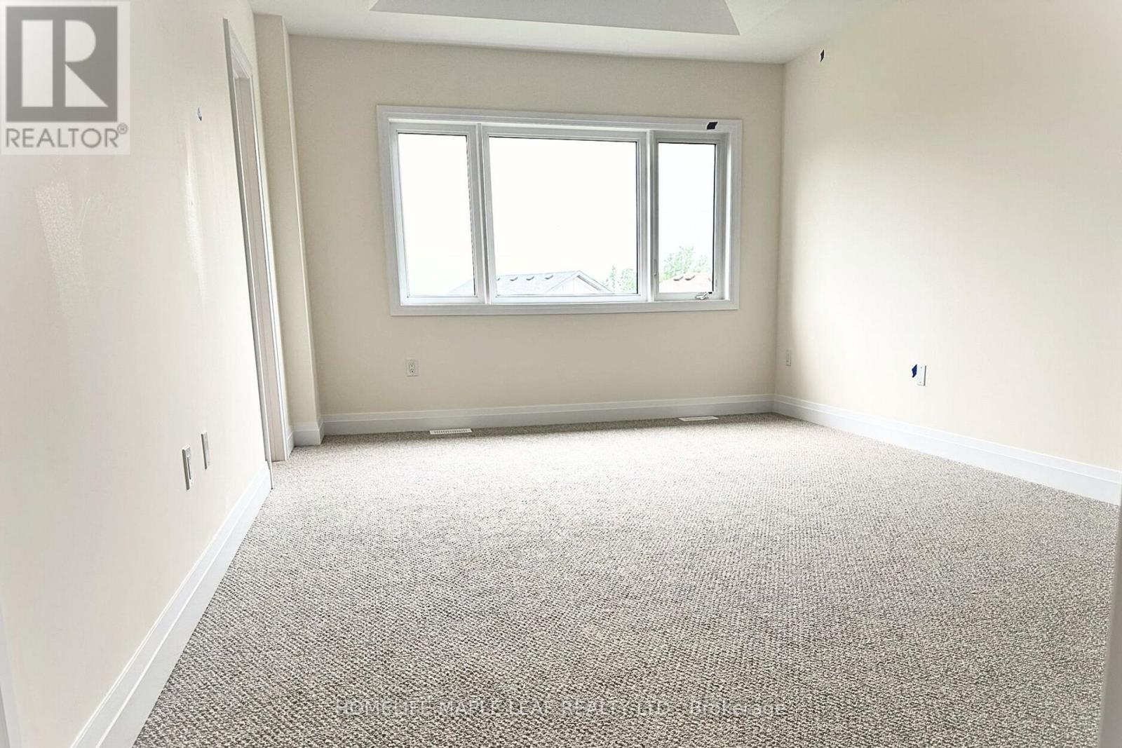 54 Bearberry Road, Springwater, Ontario  L9X 2E1 - Photo 8 - S12470030