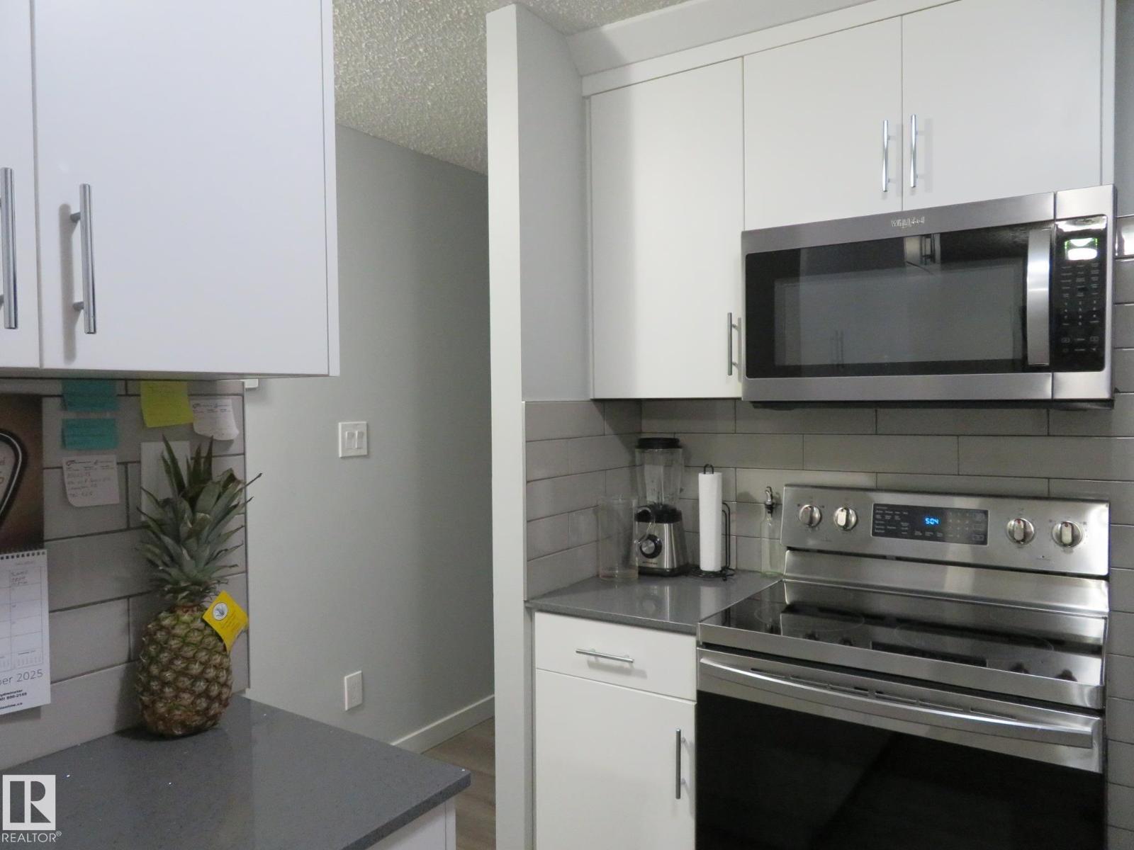 1894 111a St Nw, Edmonton, Alberta  T6J 4T7 - Photo 10 - E4462674