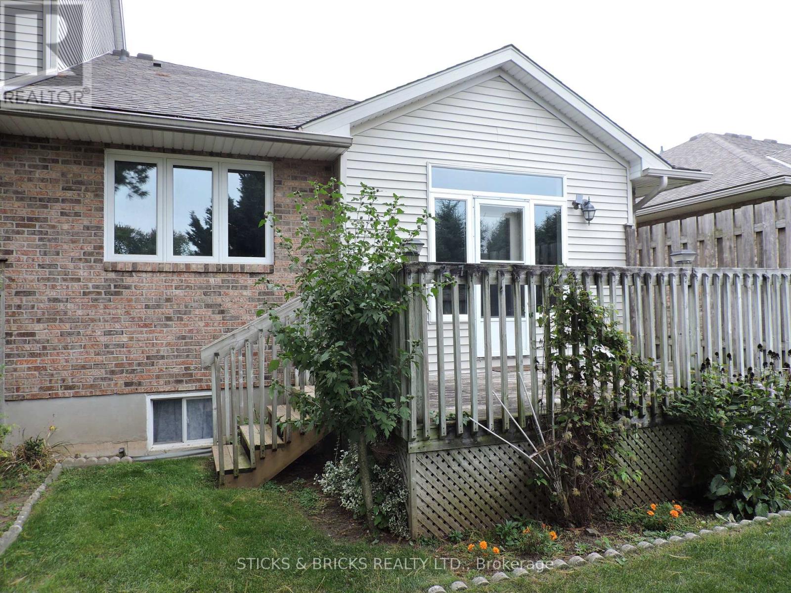 27 - 5070 Drummond Road, Niagara Falls, Ontario  L2E 6E4 - Photo 19 - X12467985