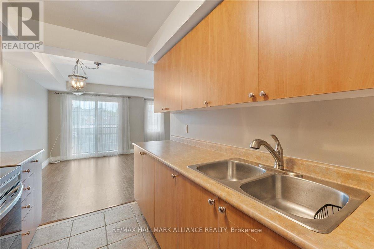 81 - 4620 Guildwood Way, Mississauga, Ontario  L5R 4H5 - Photo 13 - W12470000