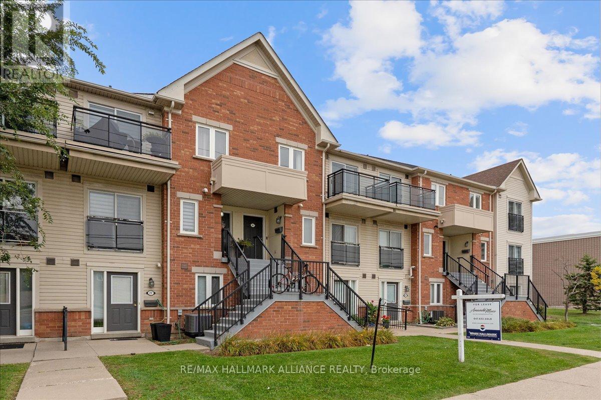 81 - 4620 Guildwood Way, Mississauga, Ontario  L5R 4H5 - Photo 3 - W12470000
