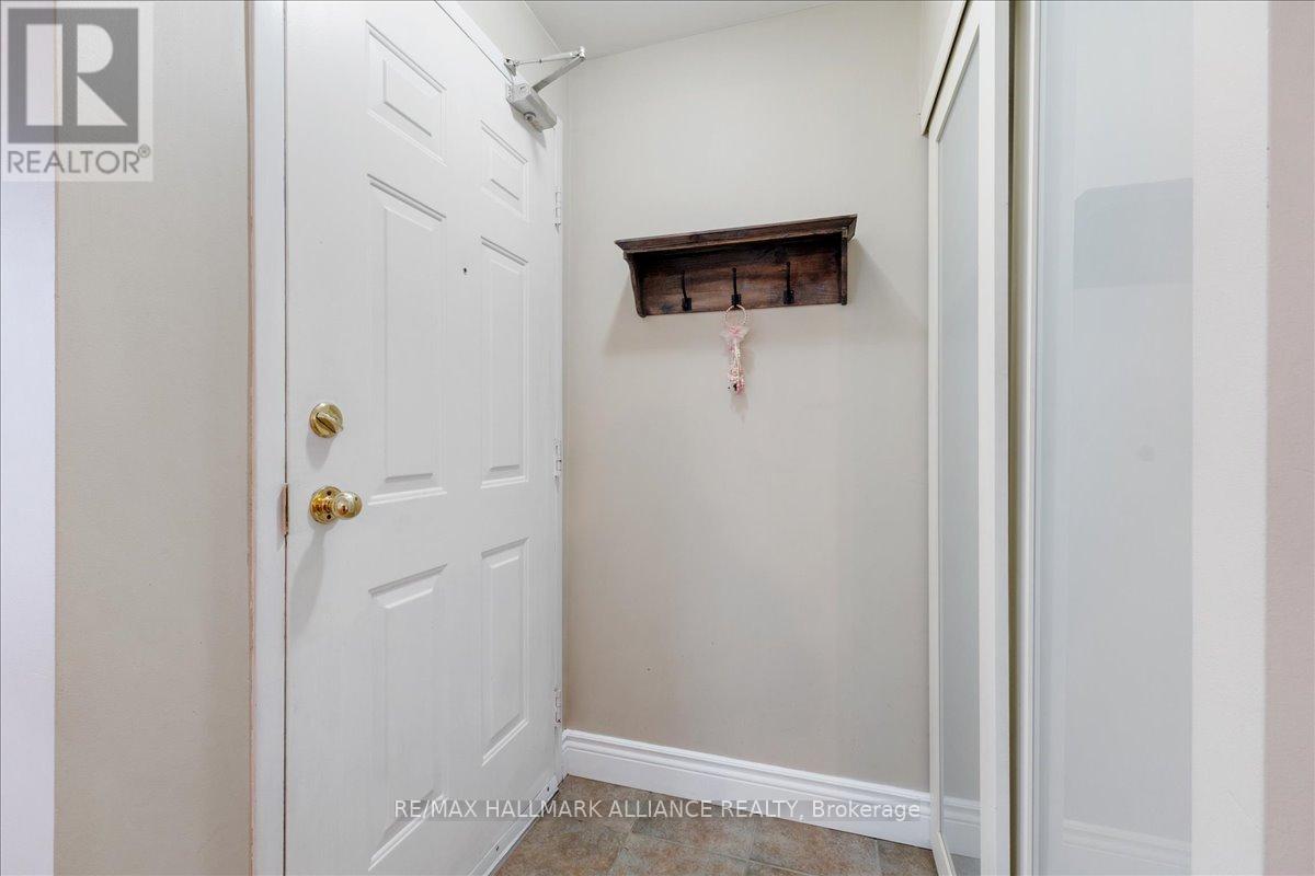 81 - 4620 Guildwood Way, Mississauga, Ontario  L5R 4H5 - Photo 5 - W12470000