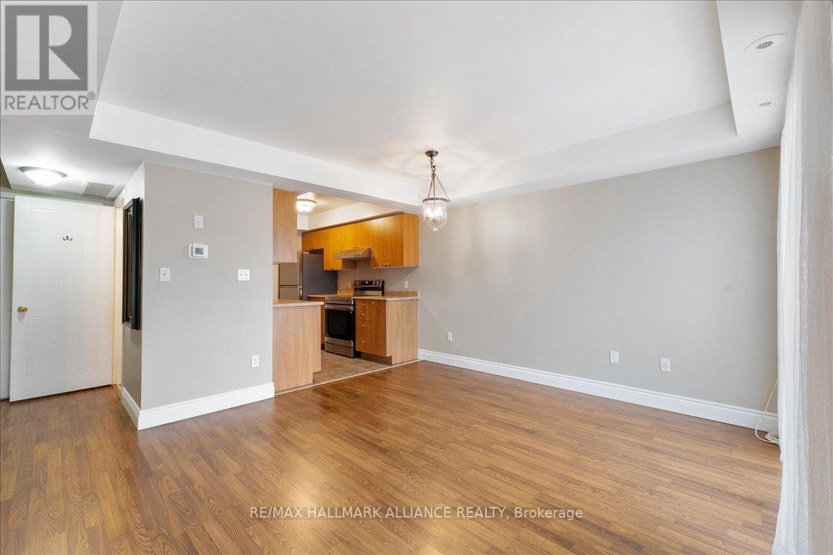 81 - 4620 Guildwood Way, Mississauga, Ontario  L5R 4H5 - Photo 6 - W12470000