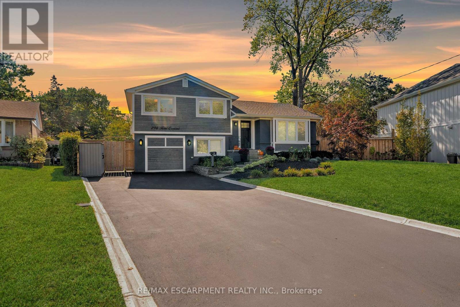 296 KENT CRESCENT, Burlington, Ontario