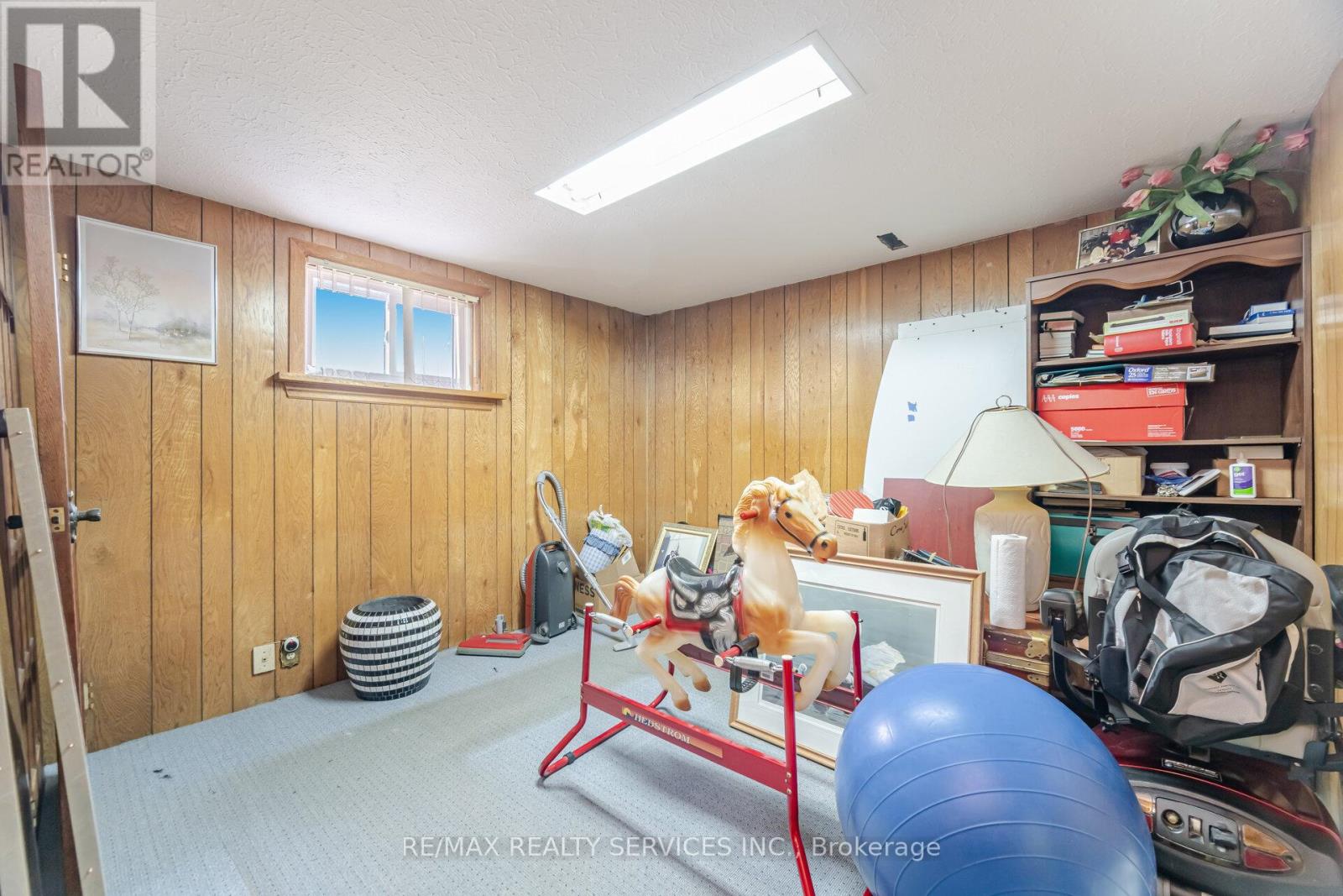 7541 Darcel Avenue, Mississauga, Ontario  L4T 2X6 - Photo 37 - W12470013