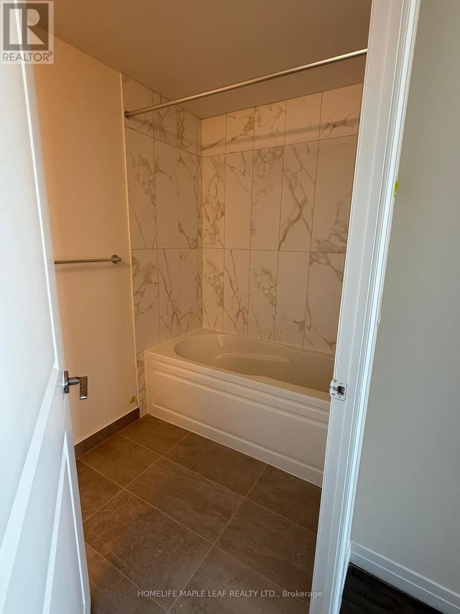 3806 - 15 Watergarden Drive, Mississauga, Ontario  L5R 0H4 - Photo 26 - W12470022