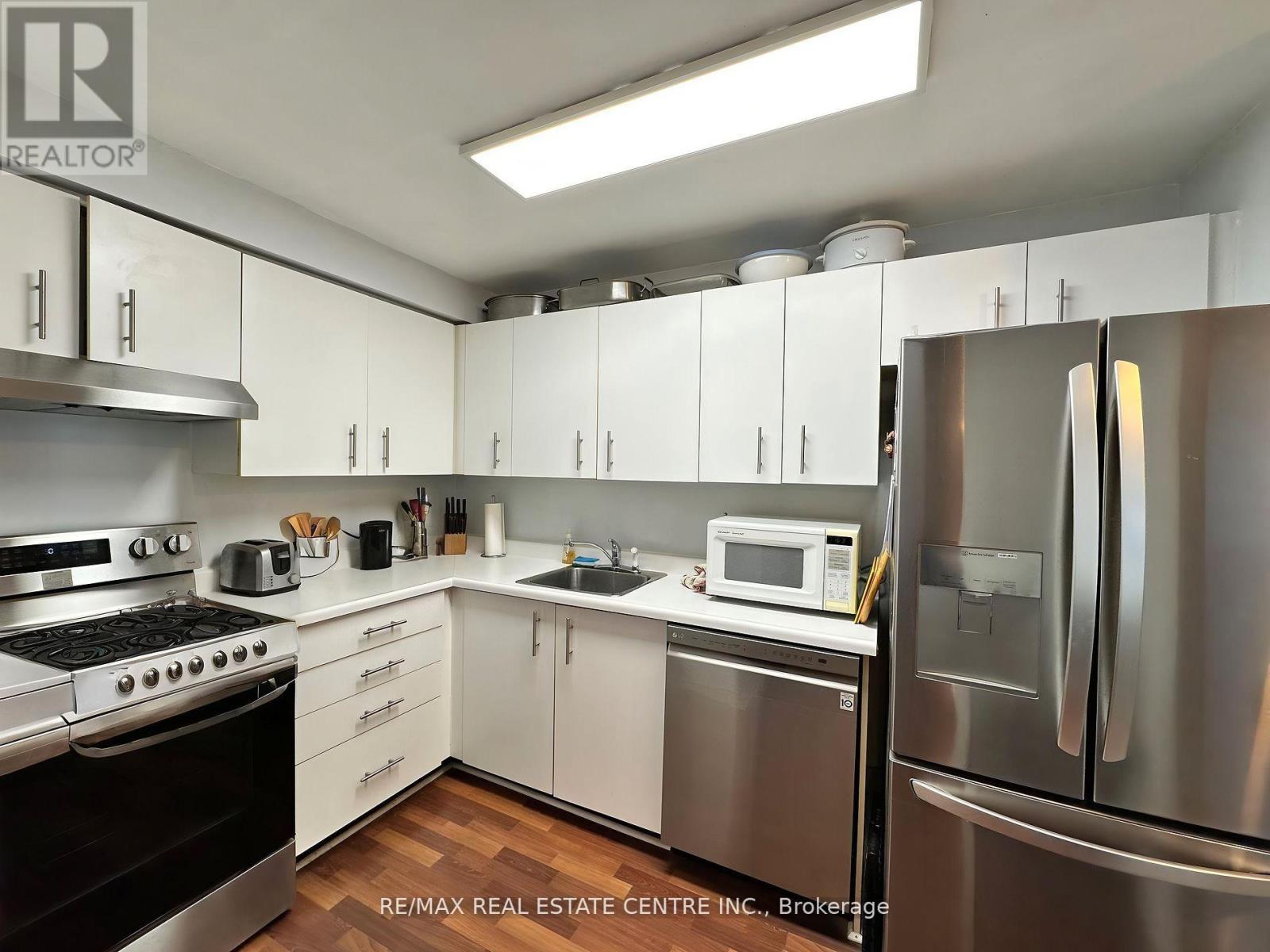Ph5 - 25 Trailwood Drive, Mississauga, Ontario  L4Z 3K9 - Photo 3 - W12470025
