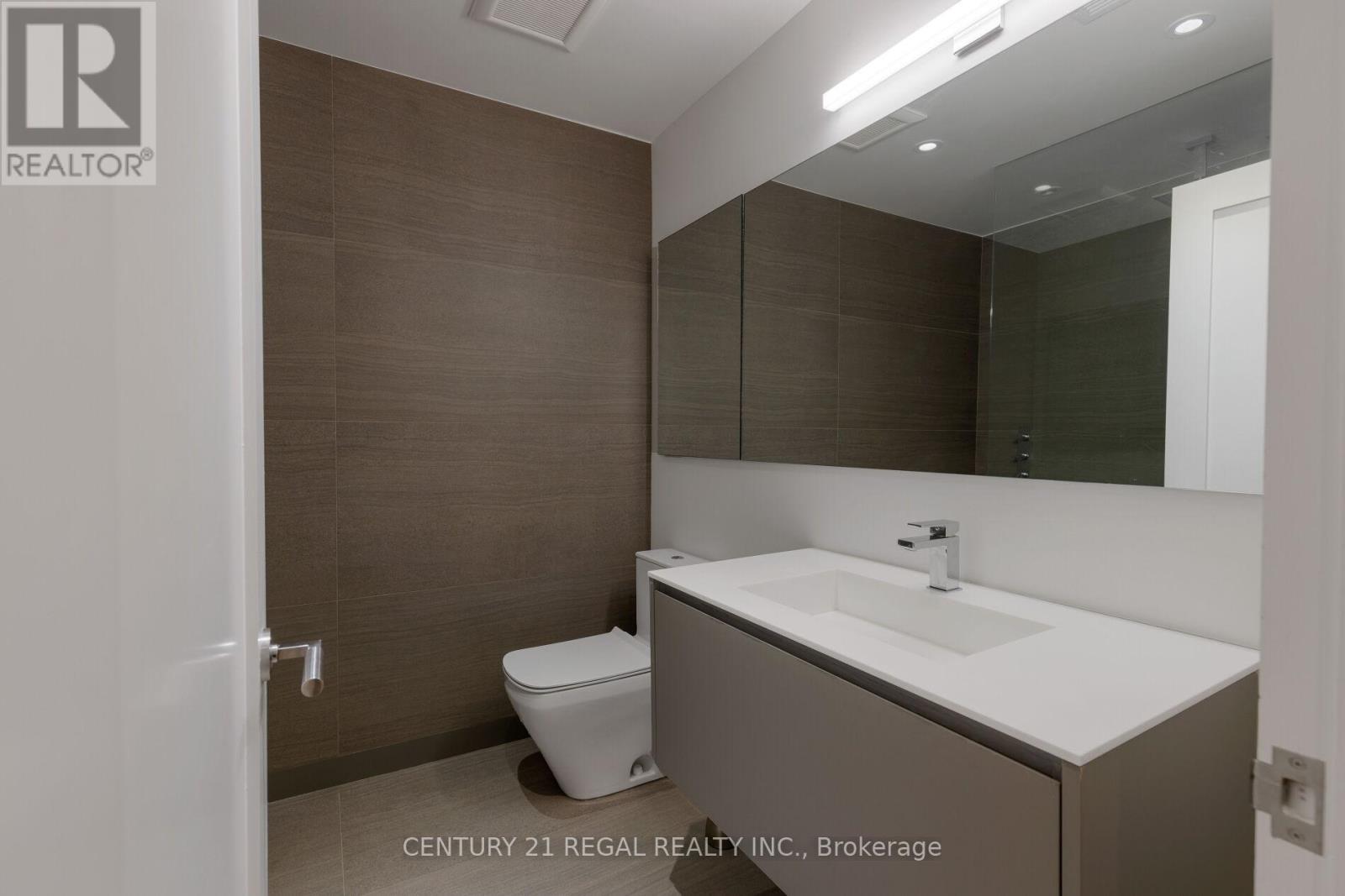 2442 Meadowood Crescent, Oakville, Ontario  L6L 1V6 - Photo 47 - W12469948